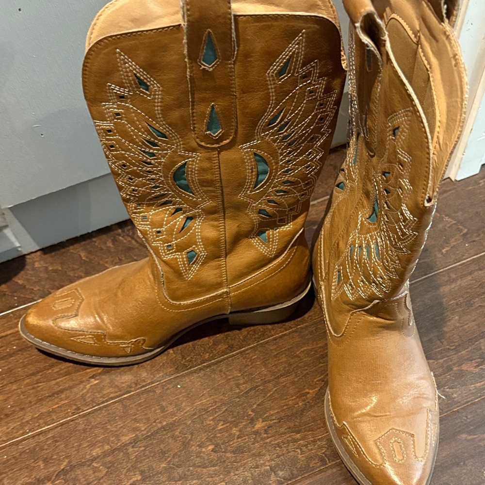 Coconuts by Matisse Tan and Teal Western Boots